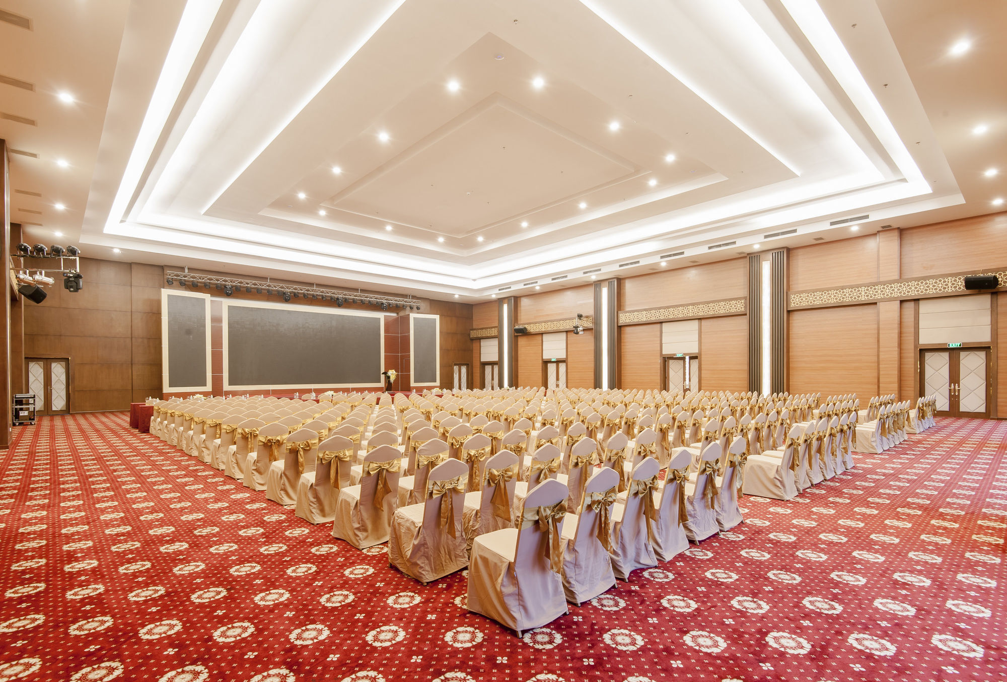 Muong Thanh Grand Lao Cai Hotel Buitenkant foto